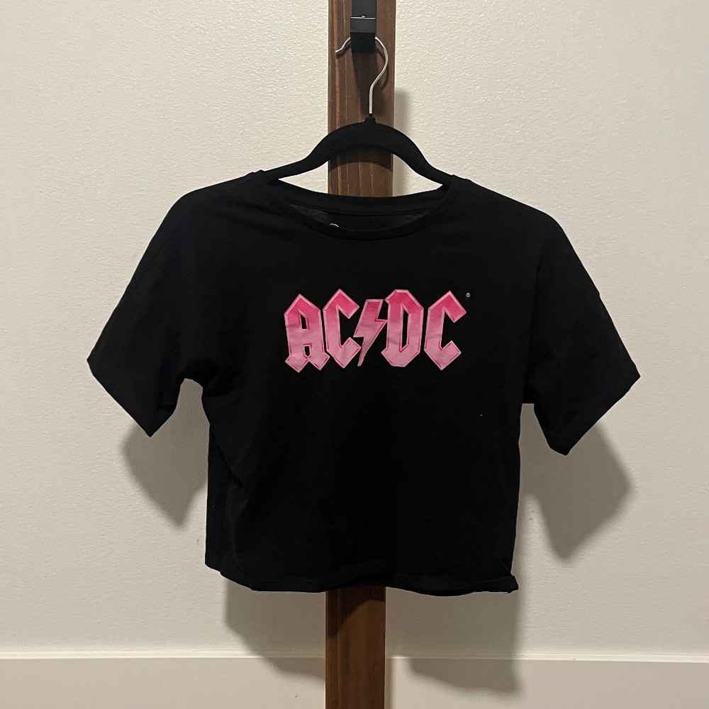 AC-DC black crop top girls